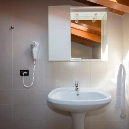Zwei-zimmer-wohnung Mit Parkplatz In Der Naehe Des Strandes By Interhome * ドマーゾ