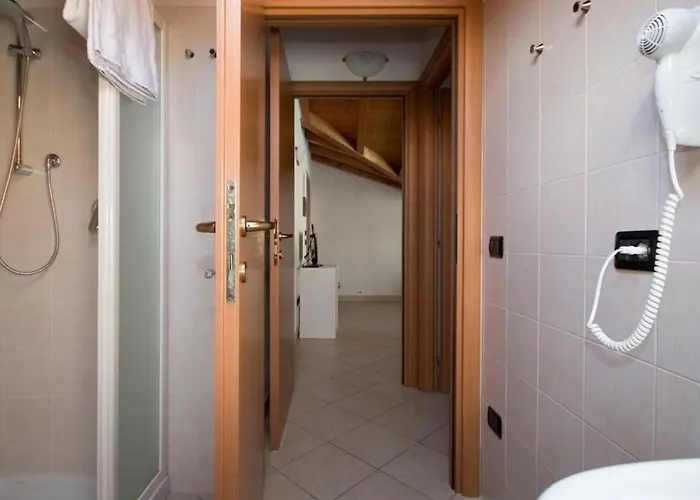 Zwei-zimmer-wohnung Mit Parkplatz In Der Naehe Des Strandes By Interhome