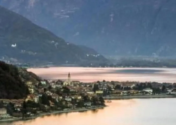 Zwei-zimmer-wohnung Mit Parkplatz In Der Naehe Des Strandes By Interhome Domaso